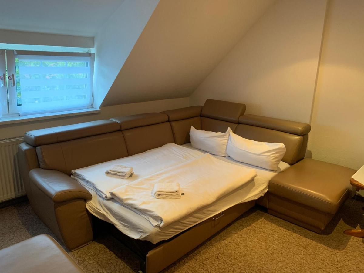 Hotel & Restaurant Schenk Von Landsberg トイピッツ エクステリア 写真