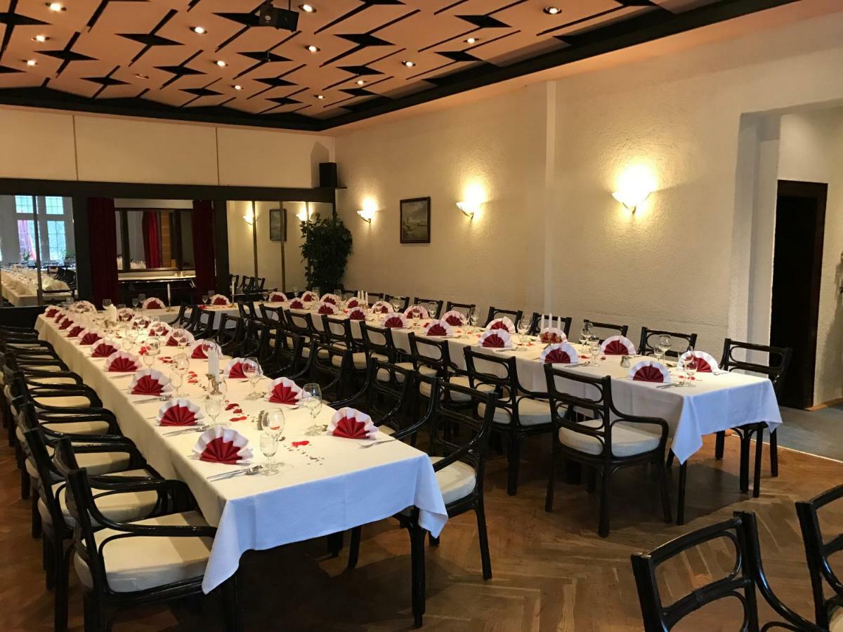 Hotel & Restaurant Schenk Von Landsberg トイピッツ エクステリア 写真