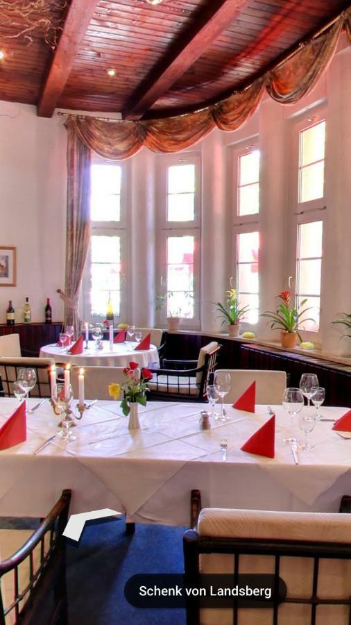 Hotel & Restaurant Schenk Von Landsberg トイピッツ エクステリア 写真